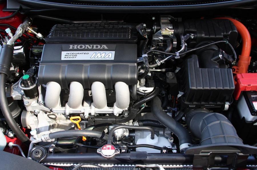  Honda CR-Z 2011 года  (фото 95 из 111)